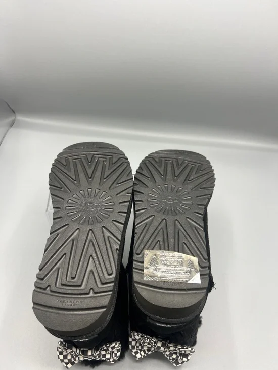 UGG MINI BAILEY BOW  BLACK SUEDE ANKLE WOMEN'S BOOTS SIZE US 8UK 6NEW without bx - Picture 6 of 7